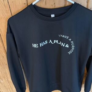 Crew Neck Sweatshirt black women’s medium
"He has a plan & I have a purpose"